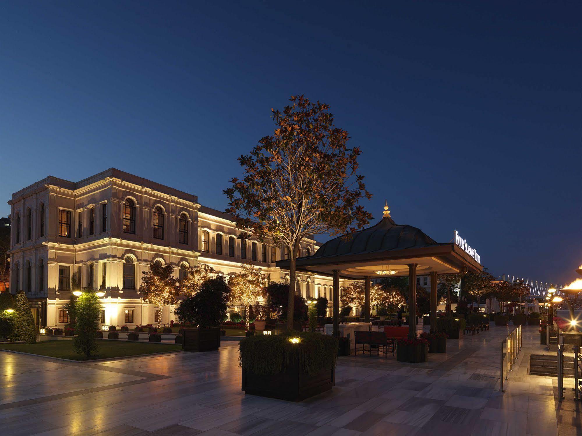 Four Seasons Hotel Istanbul At The Bosphorus Exterior foto